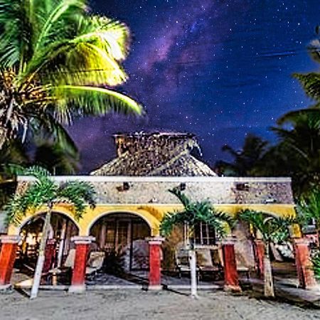 Hacienda Antigua Villa, 50M From Sandy Beach El Cuyo Exterior photo