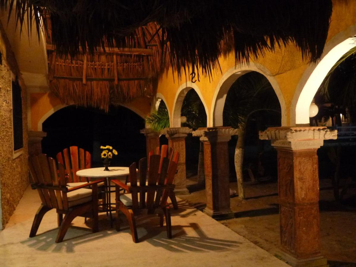 Hacienda Antigua Villa, 50M From Sandy Beach El Cuyo Exterior photo