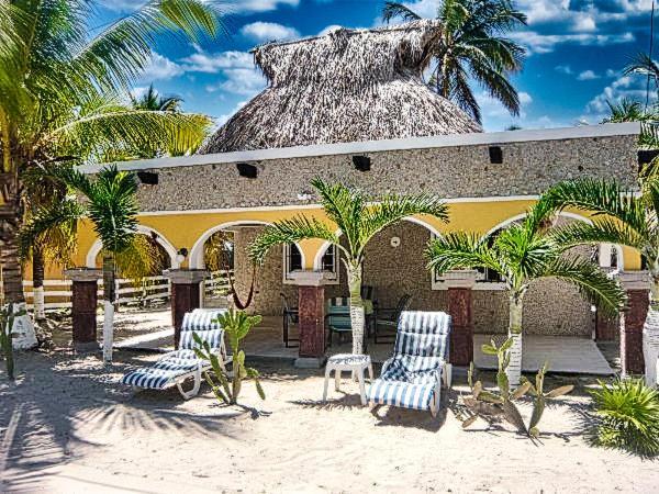 Hacienda Antigua Villa, 50M From Sandy Beach El Cuyo Exterior photo